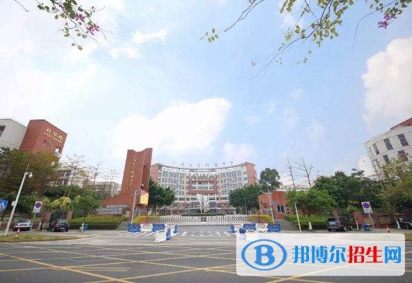 廣州大學(xué)附屬中學(xué)怎么樣、好不好