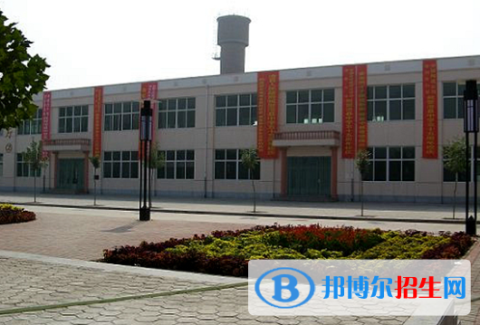 河北滄縣中學(xué)2021年招生辦聯(lián)系電話(huà)