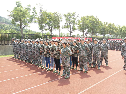 蘇州市紡織工業(yè)職工中等專業(yè)學(xué)校2022年報(bào)名條件、招生要求、招生對(duì)象