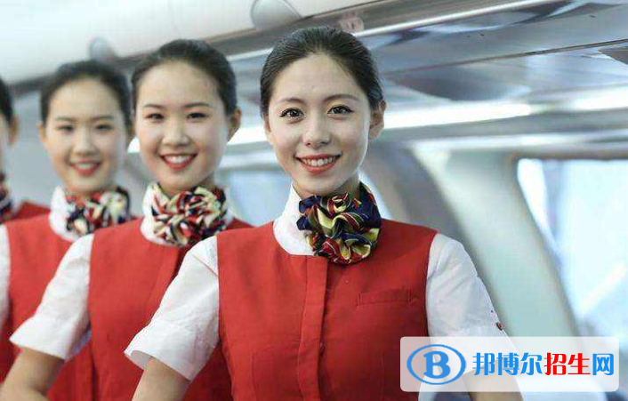 武漢2021年航空服務學校都有什么專業(yè)適合女生