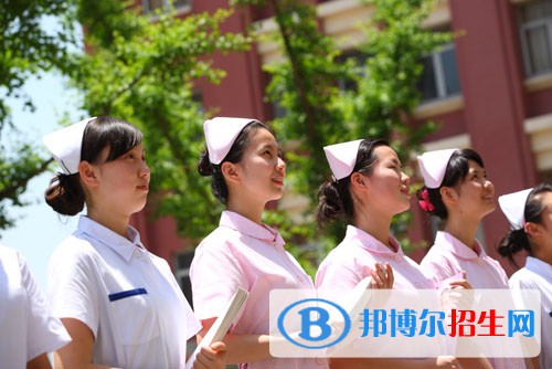 成都2021年讀衛(wèi)?？梢钥即髮W(xué)嗎