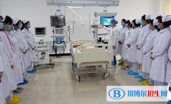 廣州2021衛(wèi)校有什么專(zhuān)業(yè)適合女生