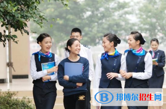 武漢2021年航空服務(wù)學校哪個比較好
