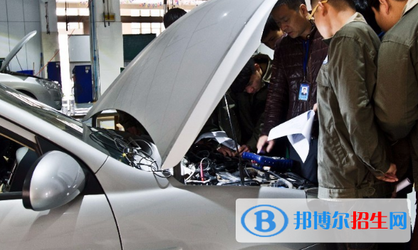 貴州2021年初中生能讀什么汽修學校