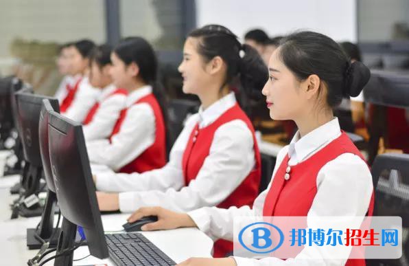 云龍縣民族職業(yè)高級(jí)中學(xué)怎么樣好不好