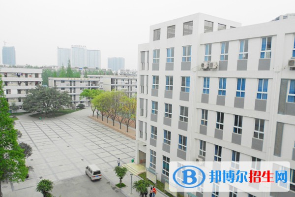 文山三鑫中等職業(yè)技術(shù)學(xué)校2021年報(bào)名條件、招生要求、招生對(duì)象