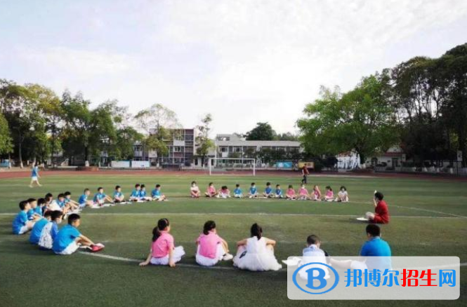 鹽道街中學外語學校網(wǎng)站網(wǎng)址 