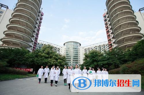 四川大學(xué)附設(shè)華西衛(wèi)生學(xué)校天府校區(qū)2021年學(xué)費、收費多少