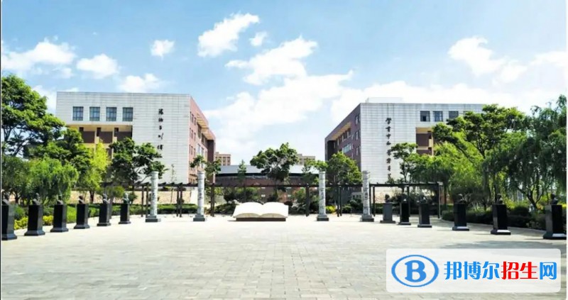 昆明市衛(wèi)生學(xué)校2021年報名條件、招生要求