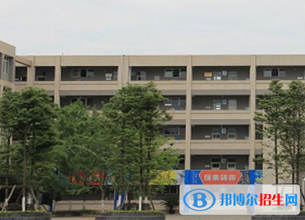 大邑縣晉原鎮(zhèn)鳳凰學校網站網址 