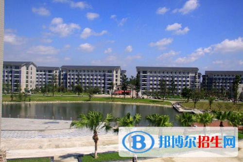 成都廣播電視中等專(zhuān)業(yè)學(xué)校2021年學(xué)費(fèi)、收費(fèi)多少