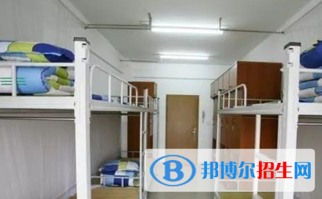 四川師范大學(xué)附屬實(shí)驗(yàn)學(xué)校2021年宿舍條件