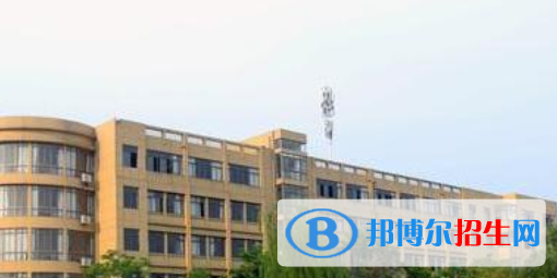四川省渠縣巖峰職業(yè)中學怎么樣、好不好