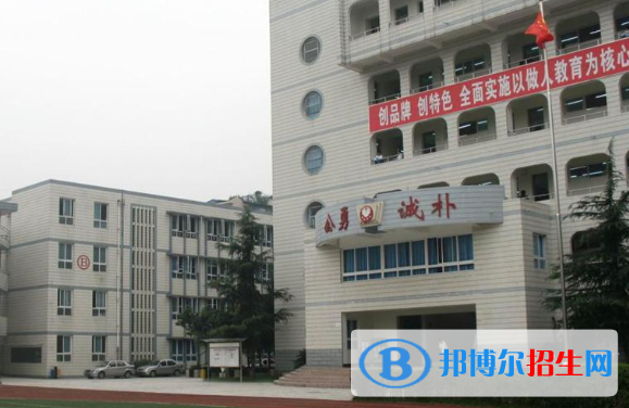 成都市實(shí)驗(yàn)中學(xué)2021年宿舍條件