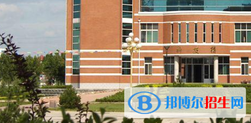 成都青華職業(yè)學(xué)校怎么樣、好不好
