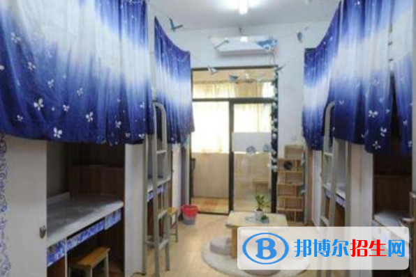 成都市雙流縣職業(yè)中學(xué)2021年宿舍條件