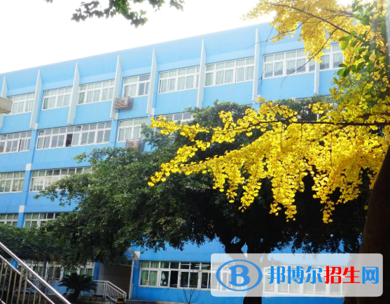 四川師范大學(xué)實(shí)驗(yàn)外國(guó)語學(xué)校