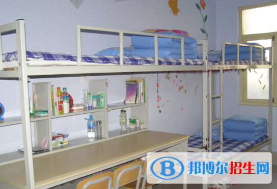 成都市第十一中學(xué)2021年宿舍條件