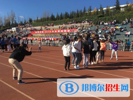 尋甸縣職業(yè)高級(jí)中學(xué)怎么樣好不好