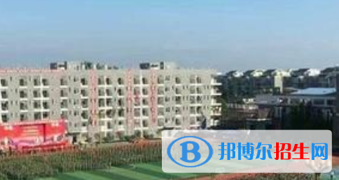 蓬安縣巨龍職業(yè)中學(xué)怎么樣、好不好