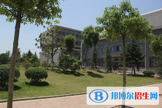 廣西2021年沒初中畢業(yè)能上中專學校