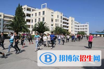 曲靖市華才職業(yè)技術(shù)學(xué)校2021年報名條件、招生要求、招生對象