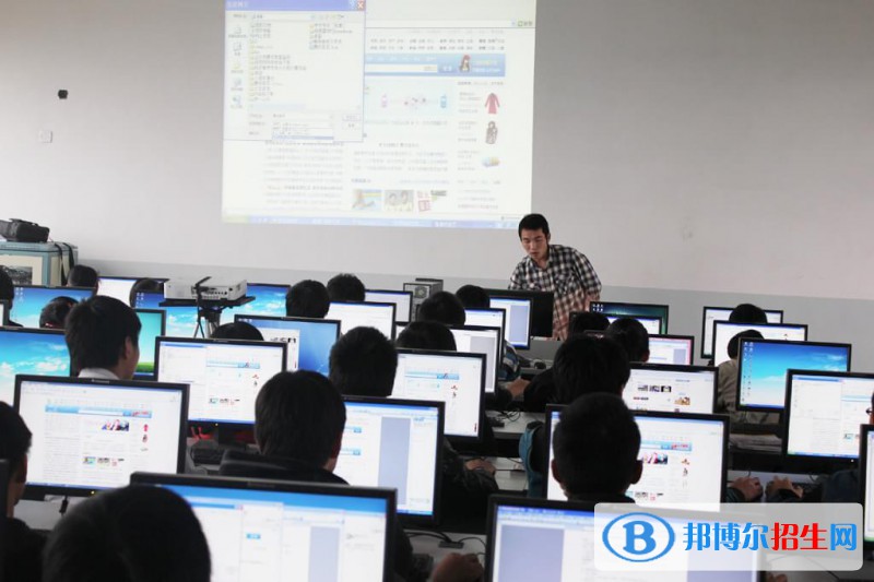貴州2021年計算機(jī)學(xué)校多少錢