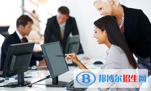 貴州2021年計(jì)算機(jī)學(xué)校讀什么專(zhuān)業(yè)好