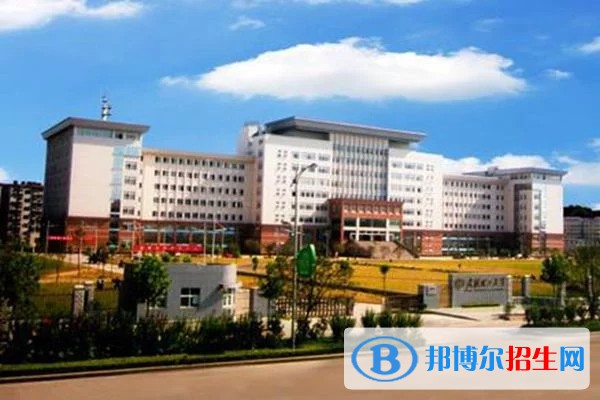 北京房地產(chǎn)職工中等專業(yè)學(xué)校怎么樣、好不好