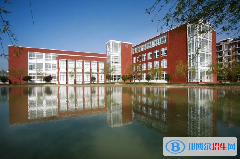 北京商貿(mào)學校2021年招生錄取分數(shù)線