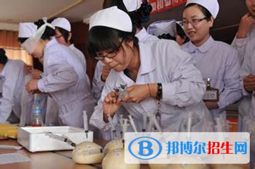 南京2021年女生上衛(wèi)校學(xué)什么專(zhuān)業(yè)好