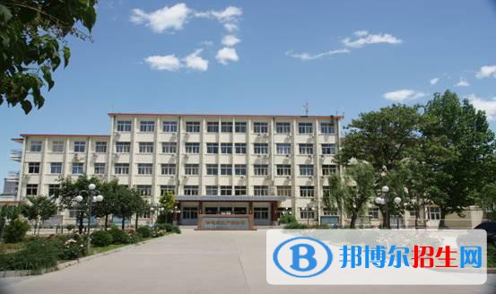 北京市昌平衛(wèi)生學校2021年招生辦聯(lián)系電話
