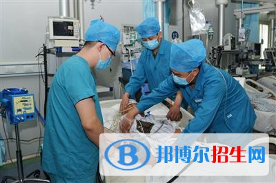 重慶2022年讀護(hù)理學(xué)?？梢钥即髮W(xué)嗎