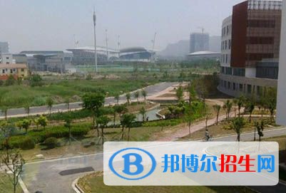 貴陽(yáng)2021年好一點(diǎn)的計(jì)算機(jī)學(xué)校大專學(xué)校