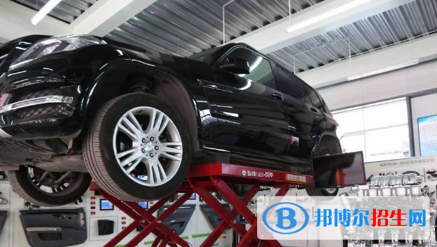 貴陽(yáng)2021年男生讀汽修學(xué)校好嗎