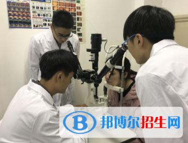 甘肅2021年中專學校都有什么專業(yè)適合男生