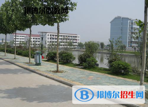 安徽2021年女生讀中專學(xué)校學(xué)什么好