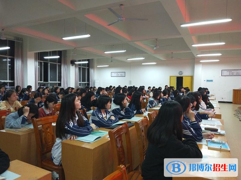 廣西2021年女生適合學的中專專業(yè)