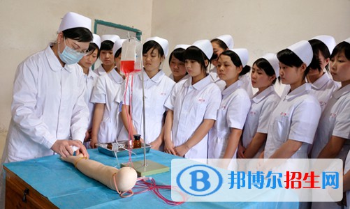 四川2021年護理學校好就業(yè)嗎