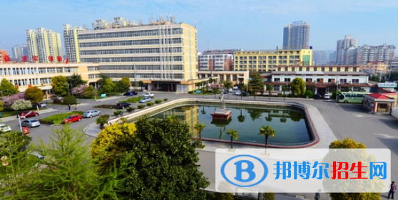 安徽淮北煤電技師學院2021年招生辦聯(lián)系電話 
