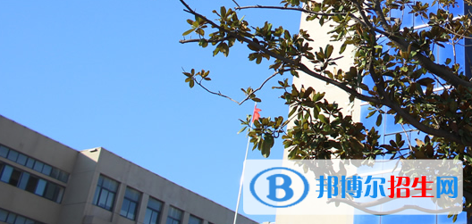 鳳臺縣技工學(xué)校2021年報名條件、招生要求、招生對象 