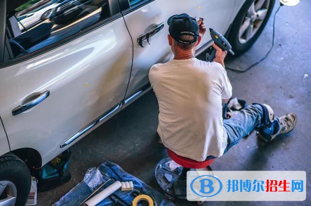 廣州2021年初中生讀什么汽修學校好