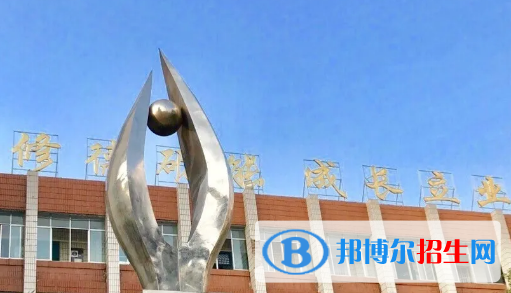 貴陽2021年讀計(jì)算機(jī)學(xué)校要多少錢