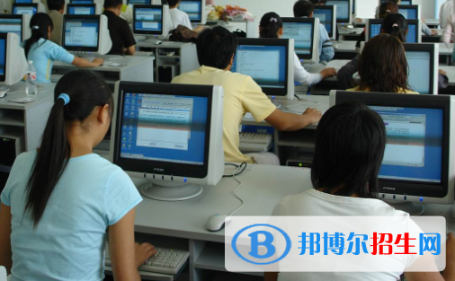 貴陽2021年讀計算機(jī)學(xué)校學(xué)什么技術(shù)好