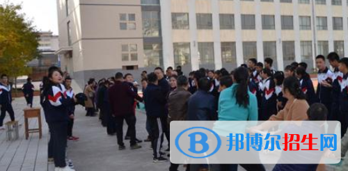蘭州2021年高中畢業(yè)上中專學(xué)校好嗎