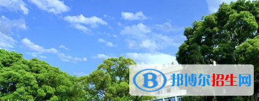 成都2021年哪個(gè)學(xué)校有護(hù)理學(xué)校