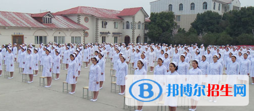 成都2021年中專護(hù)理學(xué)?？梢钥即髮? width=