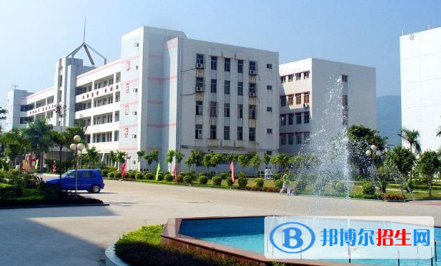 河北2021年大專好還是中專好