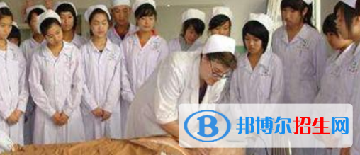 成都2021年女生可以讀護(hù)理學(xué)校嗎