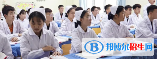 成都2021年護(hù)理學(xué)校的專業(yè)有哪些
